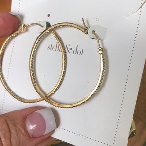 Stella & Dot Adelaide gold Hoops RARE